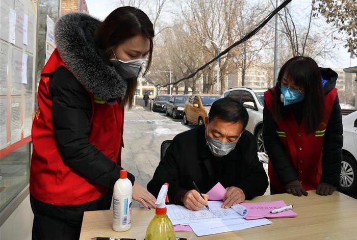 多措并舉 各地加強疫情防控