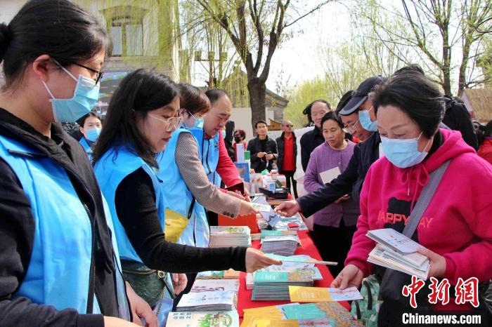 資料圖：山東省文旅廳組織文旅企業(yè)舉行文旅服務(wù)群眾相關(guān)活動?！≮w曉 攝