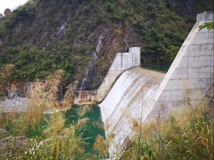 2021年12月7日，督察組現(xiàn)場督察發(fā)現(xiàn)，未取得相關(guān)手續(xù)的上立亭電站主體工程已完成建設(shè)