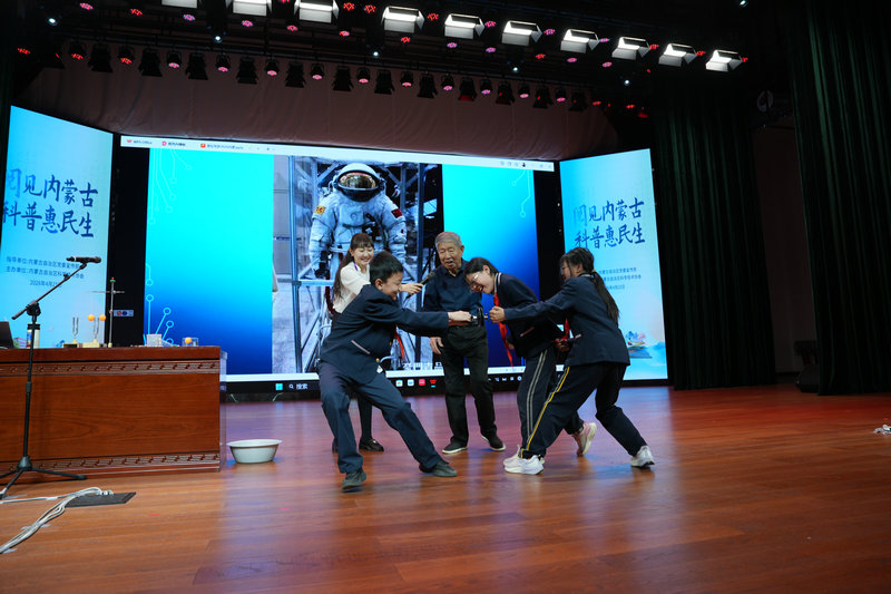 20260423全民閱讀系列做實驗.JPG