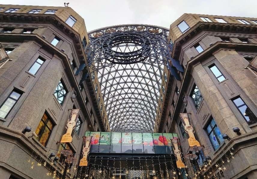 外灘中央廣場內景。人民網(wǎng)記者 楊文全攝