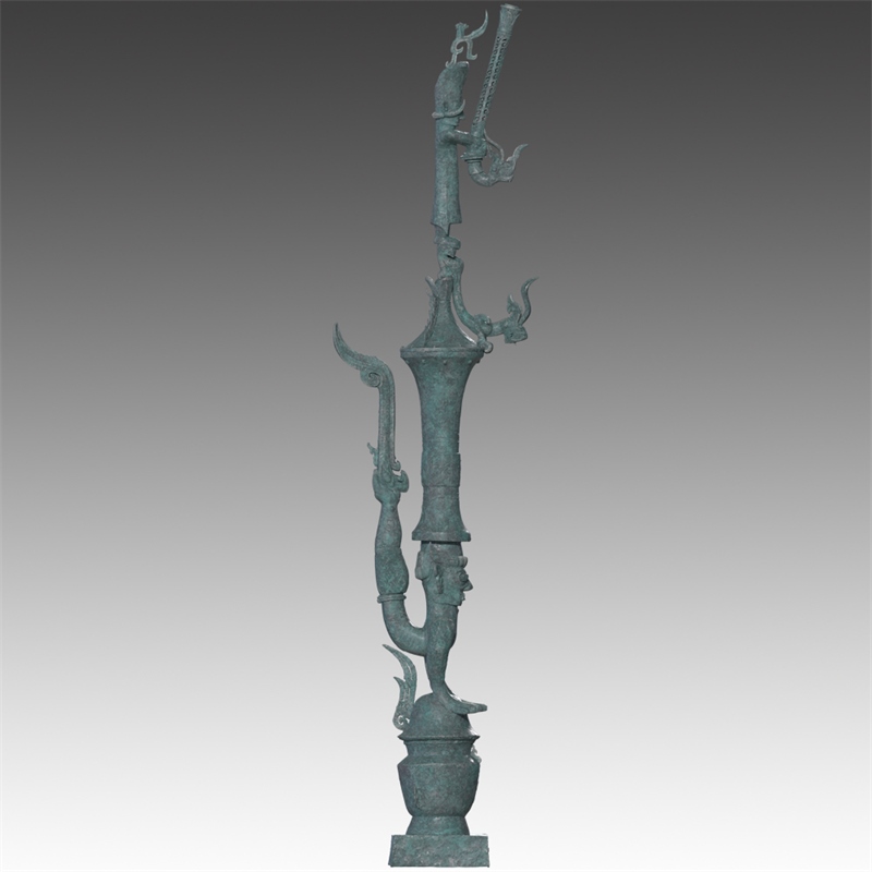 銅罍座倒立鳥足頂尊神像。四川省文物考古研究院供圖