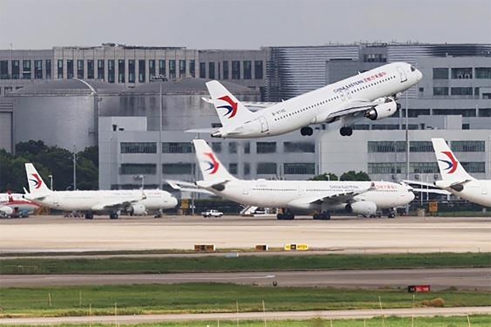 2023年8月2日，東航第二架國產(chǎn)C919大型客機執(zhí)飛滬蓉空中快線。