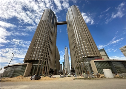 埃及新行政首都CBD項目P4標段高層辦公樓。 嚴川吉雨攝