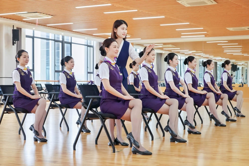 形象儀態(tài)塑造。