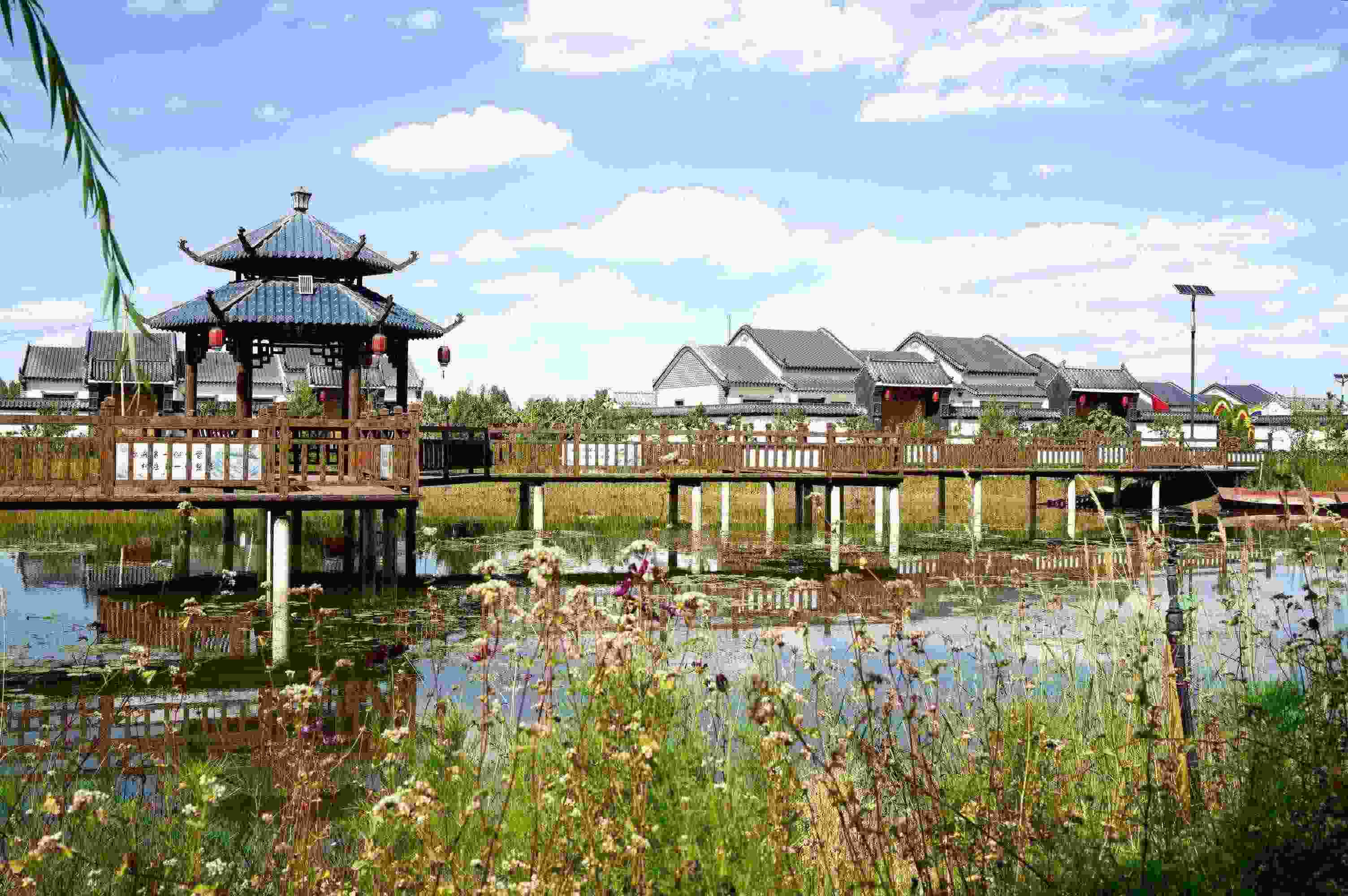 黃家堡村，筑夢新居。張文博攝