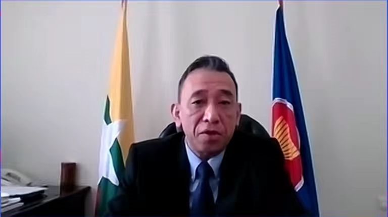 昂苗敏致辭。中國駐東盟使團供圖