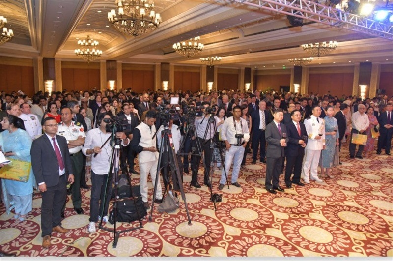 印度各界人士，各國(guó)駐印使節(jié)及外交官，中資企業(yè)、留學(xué)生和華僑華人等700余人出席招待會(huì)活動(dòng)現(xiàn)場(chǎng)。中國(guó)駐印度大使館供圖