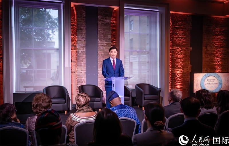 中國駐英國使館臨時(shí)代辦楊曉光致辭。人民網(wǎng) 郭錦標(biāo)攝