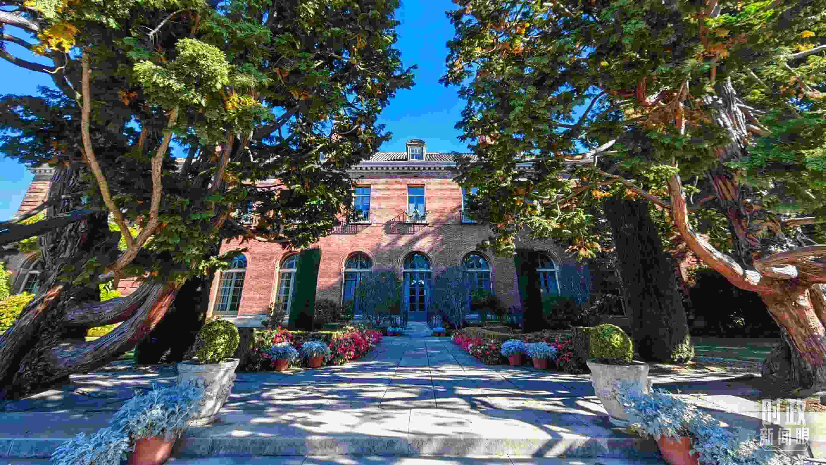 中美元首會晤在斐洛里莊園舉行。（總臺央視記者張曉鵬拍攝）