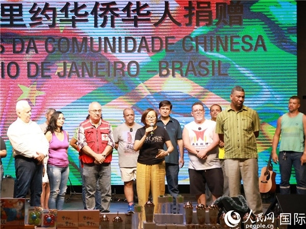 捐贈活動中方發(fā)起人之一的孫特英女士在捐贈活動中致辭。人民網(wǎng)記者 陳海琪攝