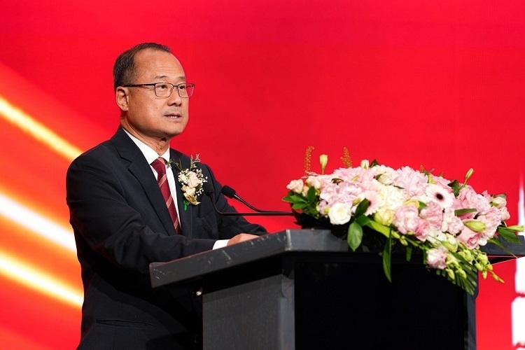 第十四屆全國政協(xié)常委、香港中華總商會會長蔡冠深致辭。阿聯(lián)酋中華工商總會供圖