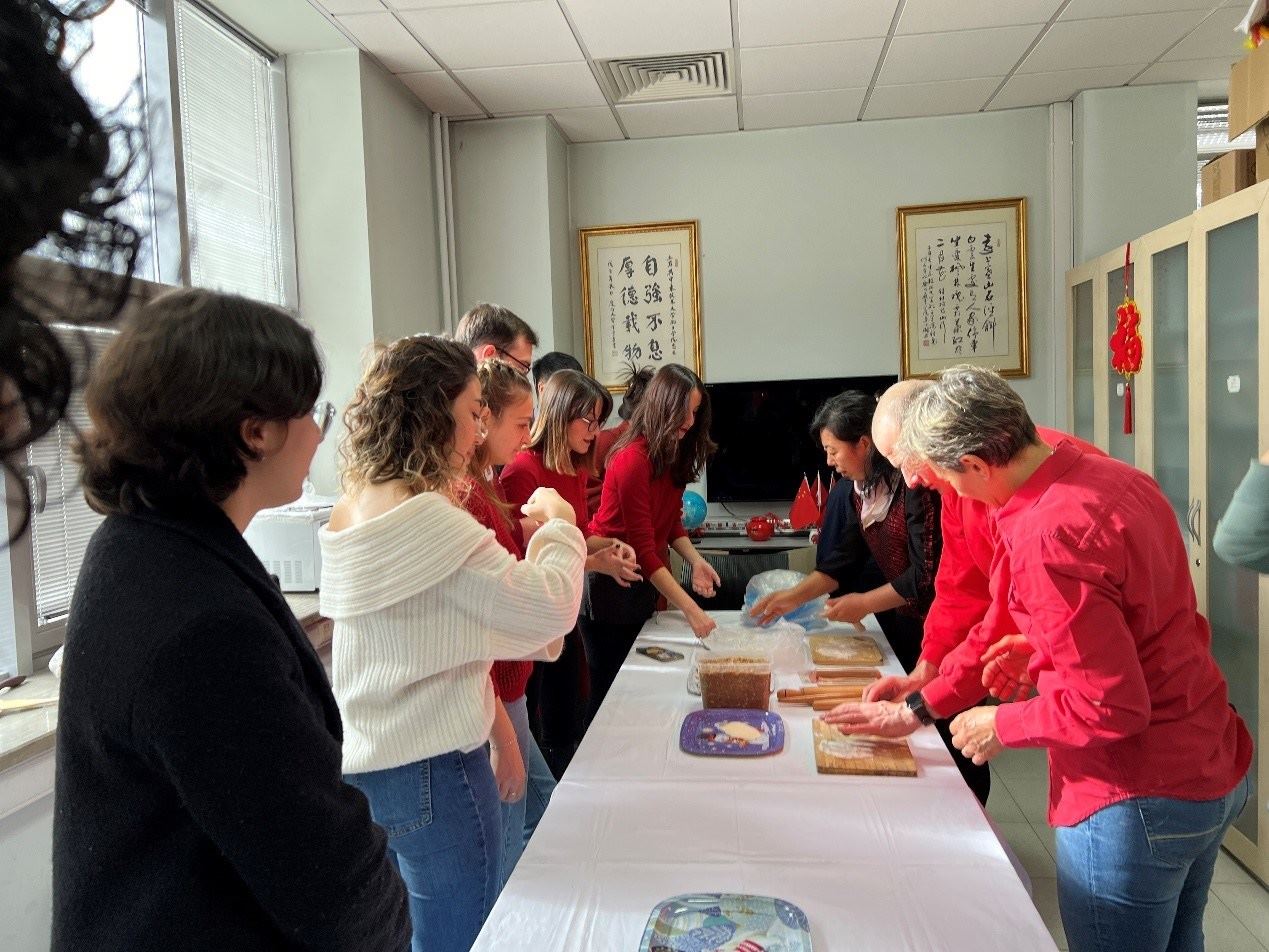 餃子工作坊現(xiàn)場。中東技術(shù)大學(xué)孔院供圖