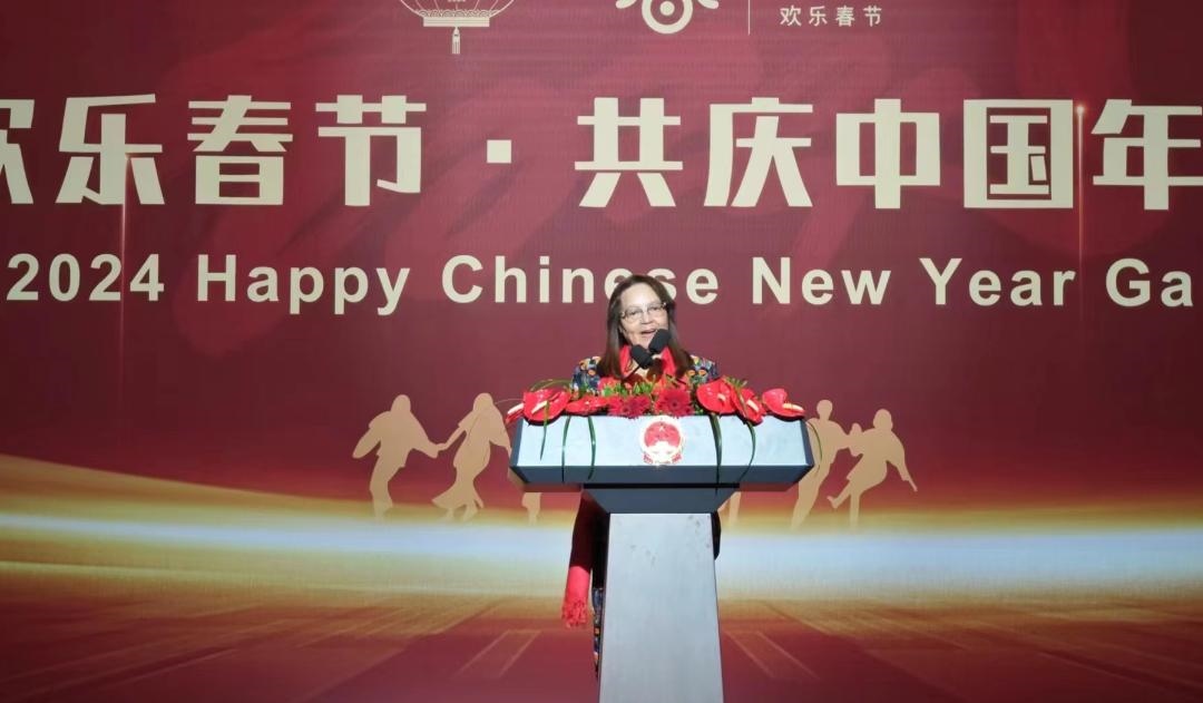 南非旅游部長德利萊女士致辭。中國駐南非大使館供圖