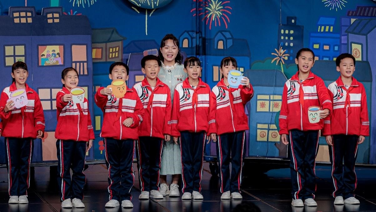 湖南省懷化市會(huì)同縣粟裕希望小學(xué)田野詩(shī)班彩排現(xiàn)場(chǎng)。主辦方供圖