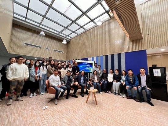 團(tuán)隊(duì)歷史照片。（中國科學(xué)院上海光學(xué)精密機(jī)械研究所供圖）