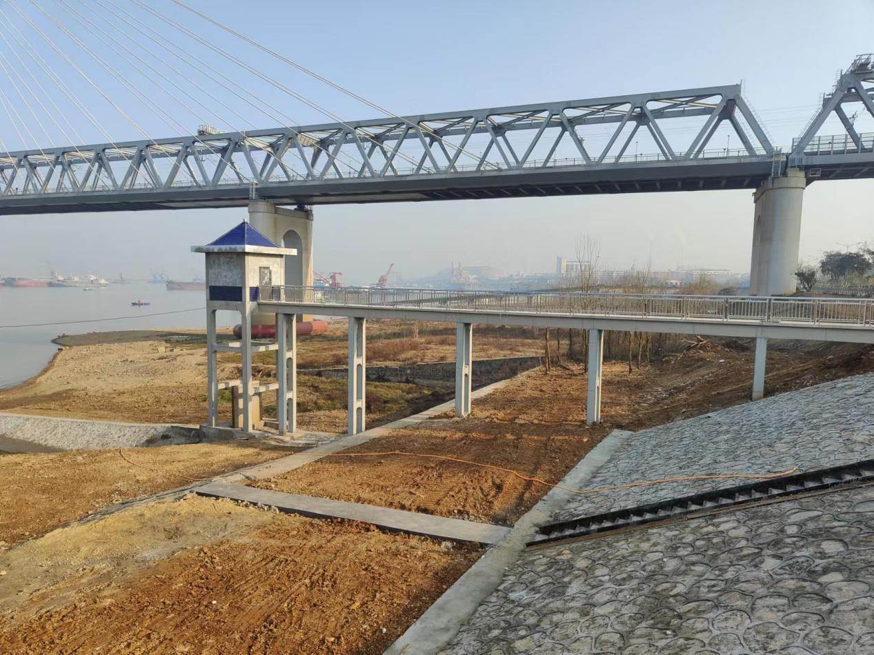 修復(fù)后的吉家湖低排閘。受訪者供圖