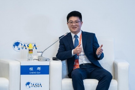 3月27日，猿輔導(dǎo)集團(tuán)副總裁、人工智能研究院院長(zhǎng)程群在分論壇上發(fā)言。新華社記者 曹夢(mèng)瑤 攝