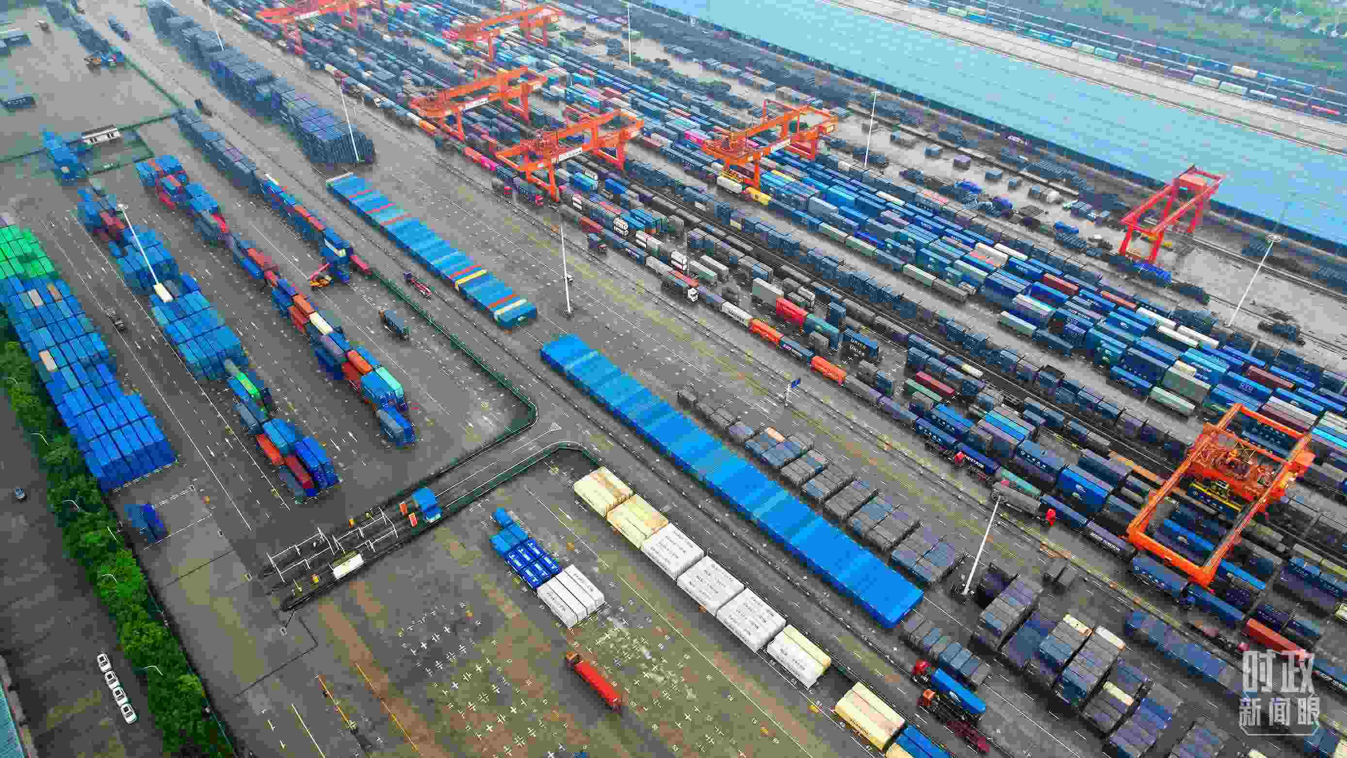 △重慶國際物流樞紐園區(qū)。（總臺央視記者范凱拍攝）