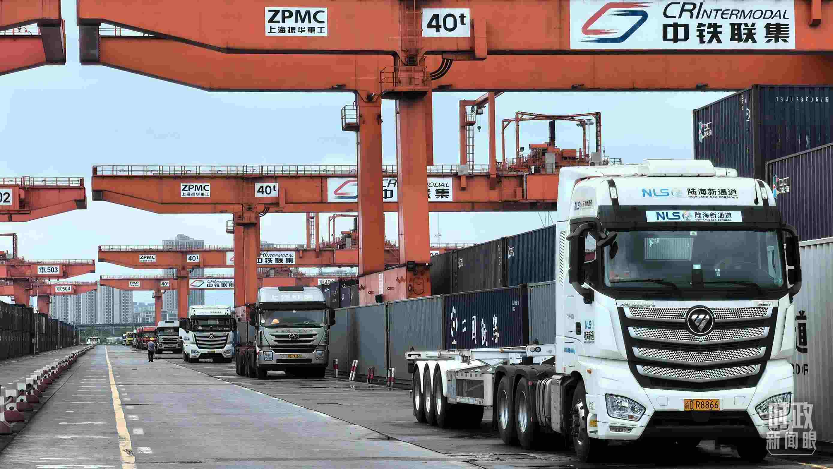 △重慶國際物流樞紐園區(qū)。（總臺央視記者趙化拍攝）