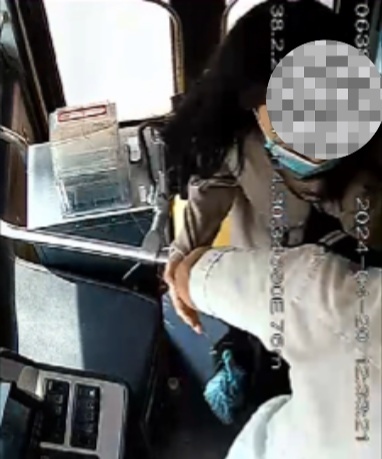 公交車上他一聲大吼！魏杰，好樣的！