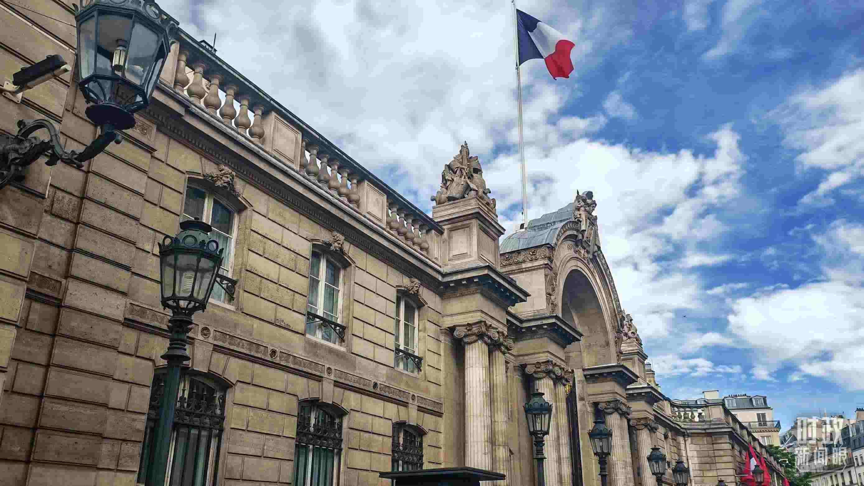 △愛(ài)麗舍宮。（總臺(tái)央視記者劉琦拍攝）