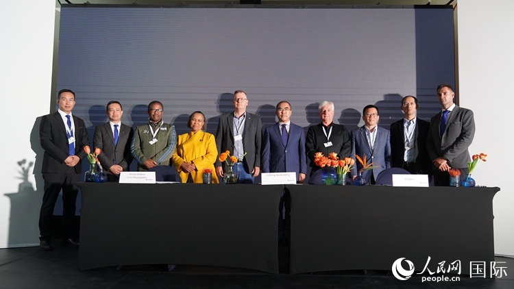 嘉賓合影。人民網(wǎng) 張茜攝