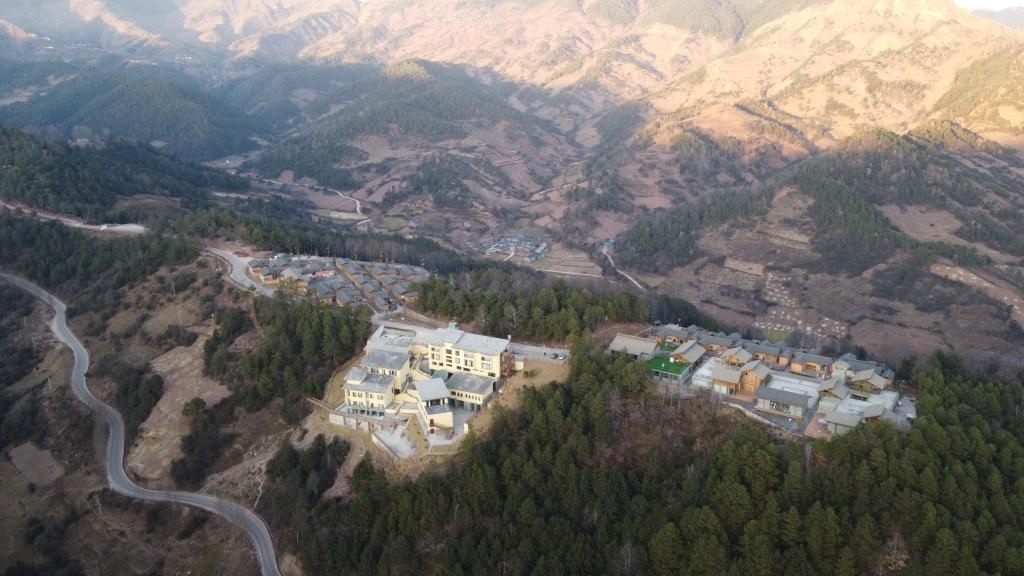 三河村全景（無人機照片）。新華社記者 尹恒 攝