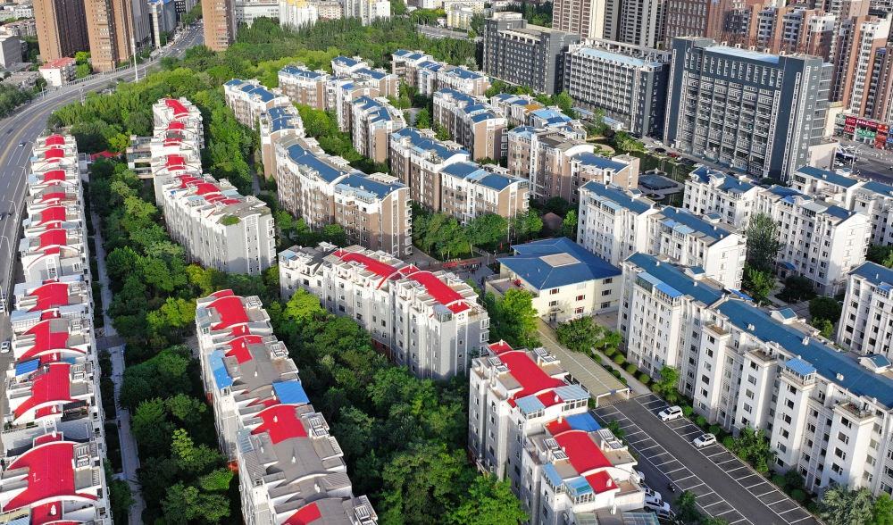 6月19日拍攝的長(zhǎng)城花園社區(qū)（無(wú)人機(jī)照片）。