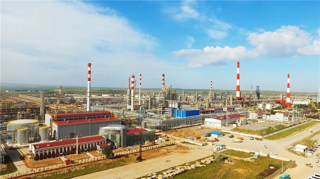 奇姆肯特?zé)捰蛷S完成現(xiàn)代化改造后全景。（圖源：人民網(wǎng)）