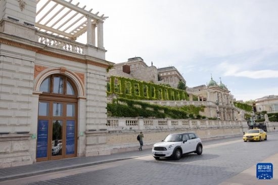 這是7月1日在匈牙利布達佩斯拍攝的匈牙利作為歐盟輪值主席國舉辦系列活動的場地外景。新華社發(fā)（弗爾季·奧蒂洛攝）