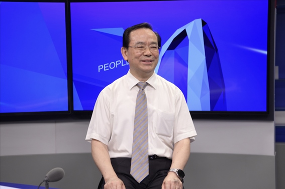 中國人民大學(xué)法學(xué)院教授、博士生導(dǎo)師楊建順。人民網(wǎng)記者 王曉嘯攝