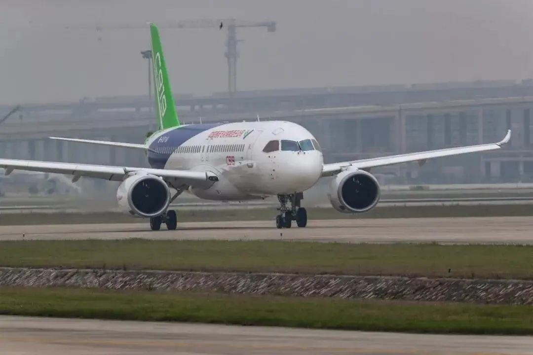 從一扇“門”、一座“城”、兩張“網(wǎng)”，看浦東新區(qū)改革常新