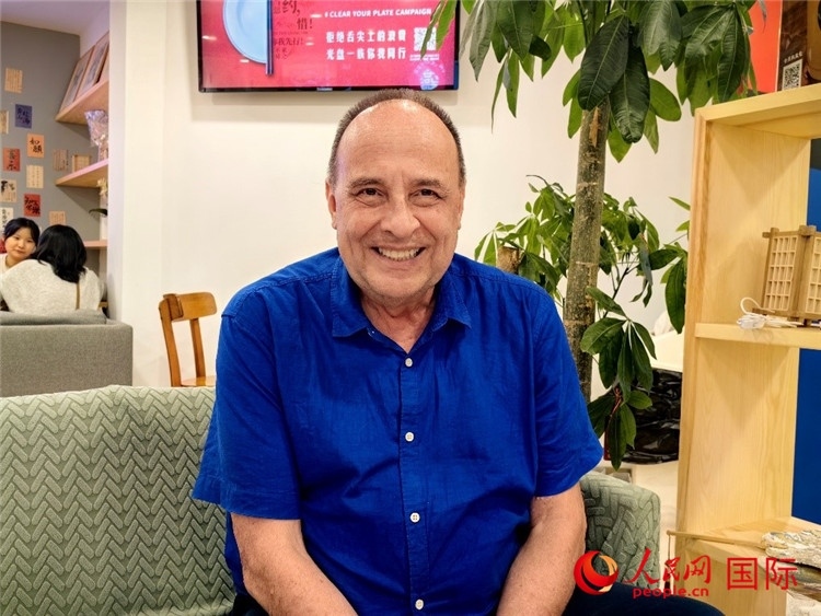 巴西坎皮納斯州立大學文學院資深教授弗朗西斯科·福特·哈德曼接受人民網專訪。人民網記者 符園園攝