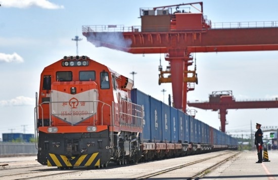 2023年9月19日，列車從中歐班列（沈陽）集結(jié)中心出發(fā)，將經(jīng)由滿洲里口岸駛向歐洲。截至2024年8月2日，中歐班列（沈陽）集結(jié)中心往返開行中歐班列數(shù)突破1000列，運(yùn)輸貨物超8萬標(biāo)箱。