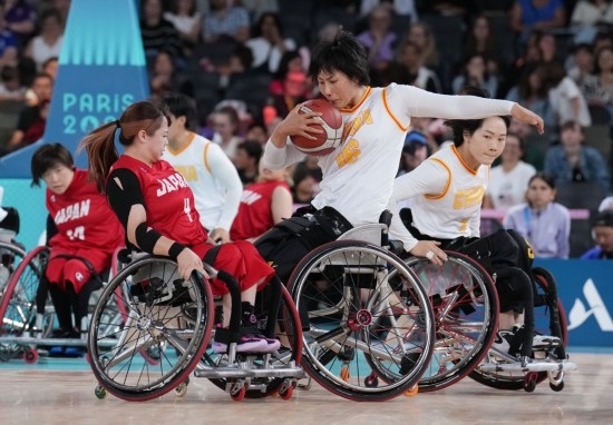 巴黎殘奧會｜“撞車、摔倒，我們都習慣了”