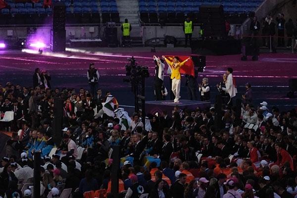 中國(guó)選手登上最高領(lǐng)獎(jiǎng)臺(tái)。人民網(wǎng)記者 于超凡攝