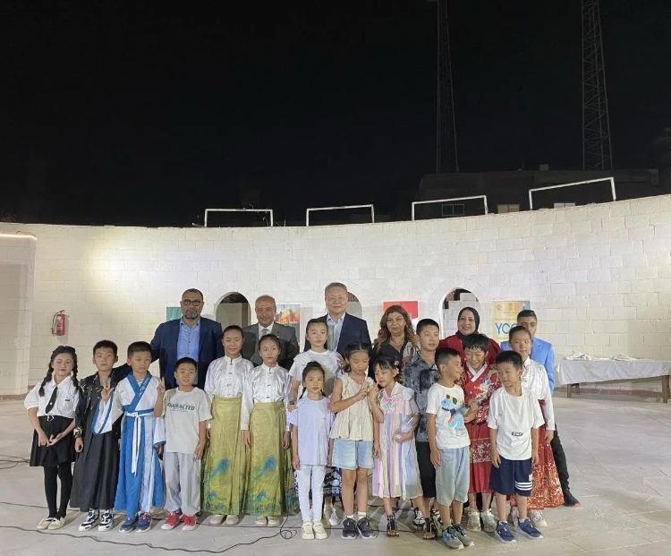 活動(dòng)現(xiàn)場(chǎng)合影。開(kāi)羅中國(guó)文化中心供圖