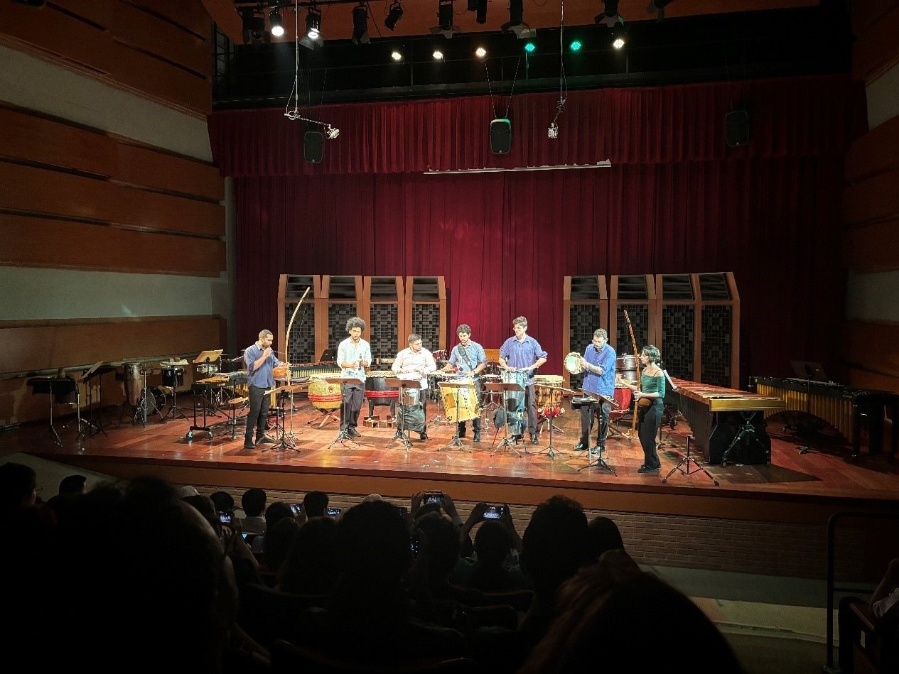 圣保羅州立大學藝術學院打擊樂團在活動上表演精彩的節(jié)目。 圣保羅州立大學孔子學院供圖