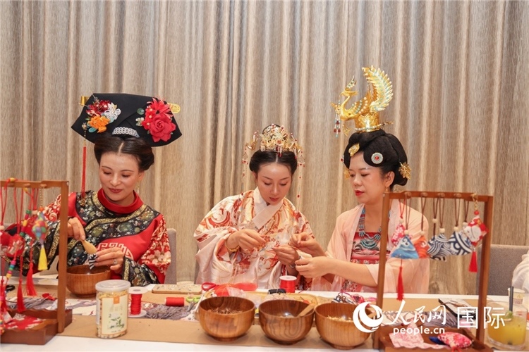 中國傳統(tǒng)文化展示。人民網(wǎng)記者任皓宇攝