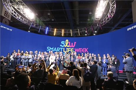 “智慧生活周”博覽會(huì)上展出的低空飛行器。人民網(wǎng)記者 莽九晨攝