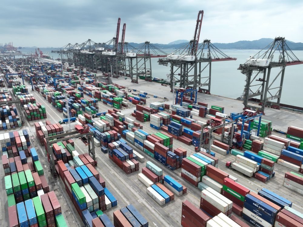 這是中國（福建）自由貿(mào)易試驗(yàn)區(qū)廈門片區(qū)內(nèi)的廈門遠(yuǎn)海碼頭（2024年9月5日攝）。