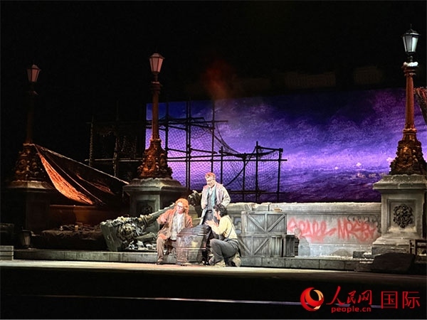 演出現(xiàn)場(chǎng)。人民網(wǎng)記者 簡(jiǎn)承淵攝