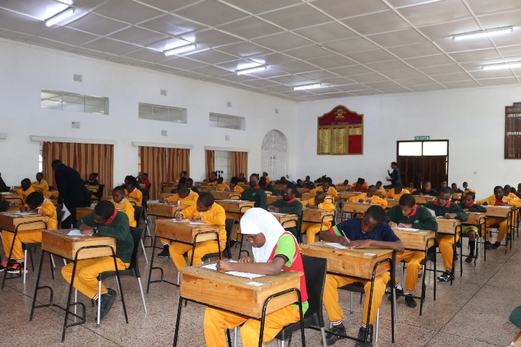 考場(chǎng)現(xiàn)場(chǎng)。埃格頓大學(xué)孔子學(xué)院供圖