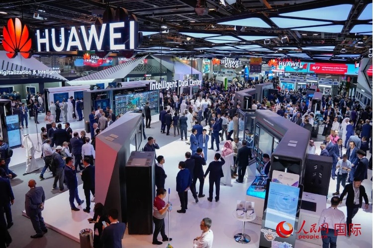 華為展臺。人民網(wǎng) 塔里克·易卜拉欣攝