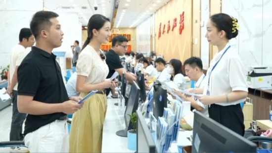 直播現(xiàn)場。海南省營商廳供圖