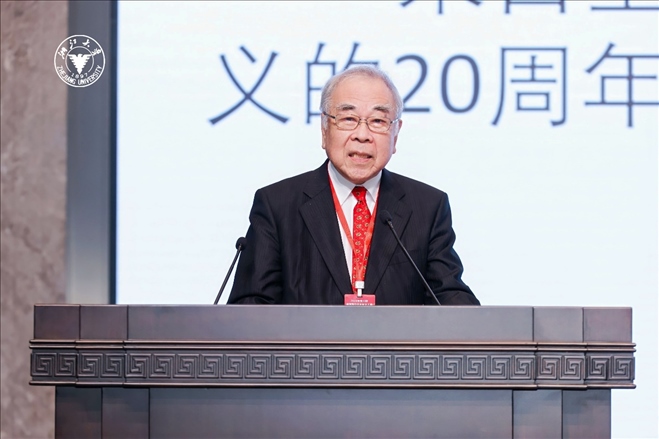 日本科學(xué)協(xié)會會長高橋正征致辭。浙江大學(xué)供圖