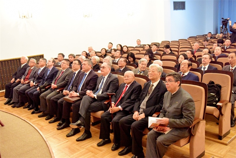 5.中俄資深外交官、學(xué)者、新聞媒體代表等70余人出席活動。 主辦方供圖