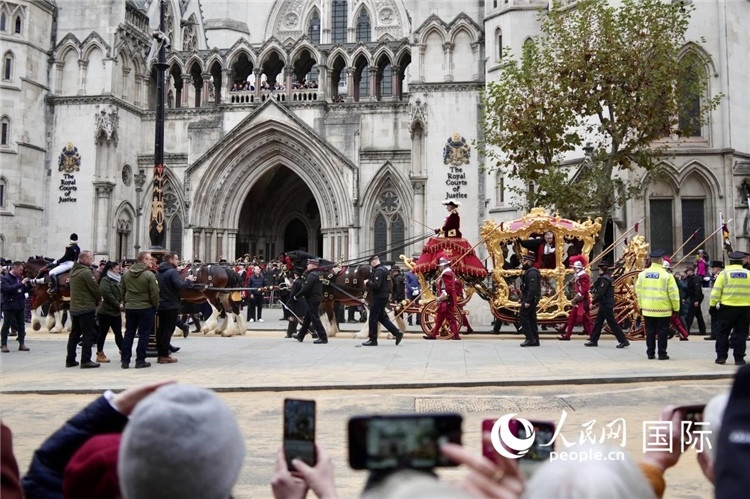 2024倫敦金融城市長就職巡游現(xiàn)場。吳若鳴攝