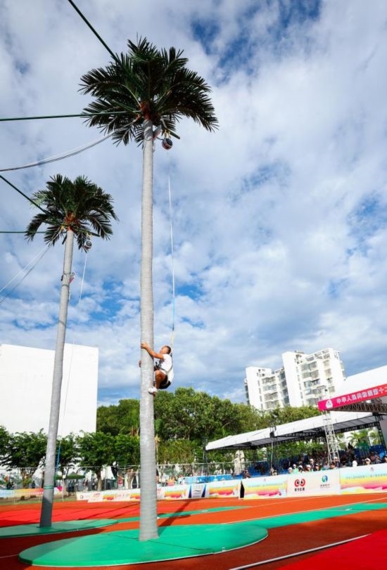 11月23日，海南隊選手曾祥天在比賽中。新華社記者 楊植森 攝